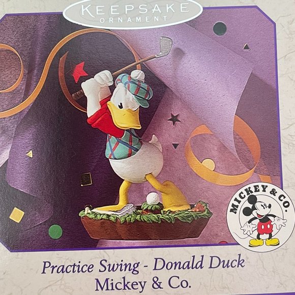 Donald Duck Golfing Hallmark Ornament - Picture 3 of 5